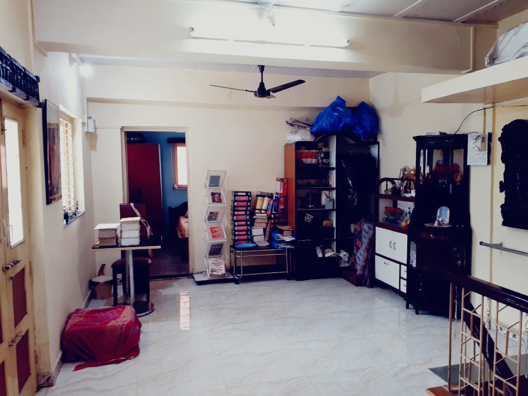 3 BHK Semi Furnished in Villa , Khar West